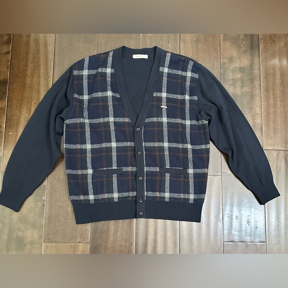 Balenciaga Men’s Golf Plaid Wool Cardigan- Paris - Picture 13 of 14